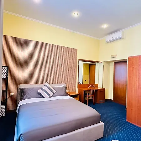 Place Hotell 2*