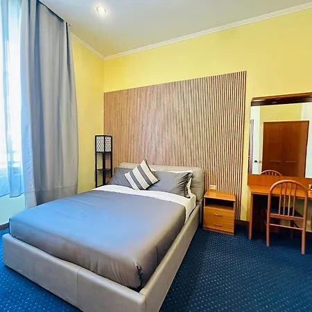 Hotell Place 2*